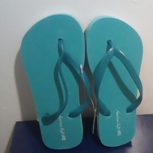 American eagle flip flops